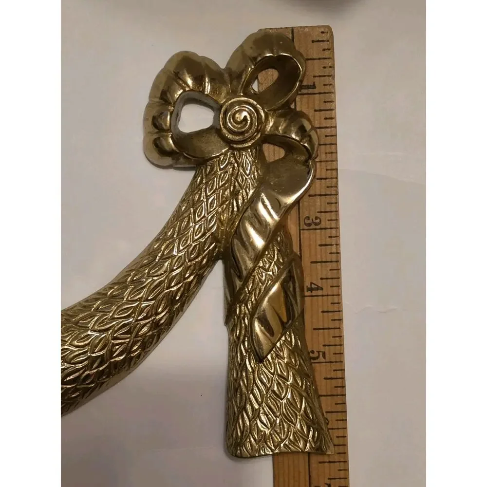 Vintage Solid Brass Wall Hanging Hollywood Regency Ribbon and Bow Swag Design